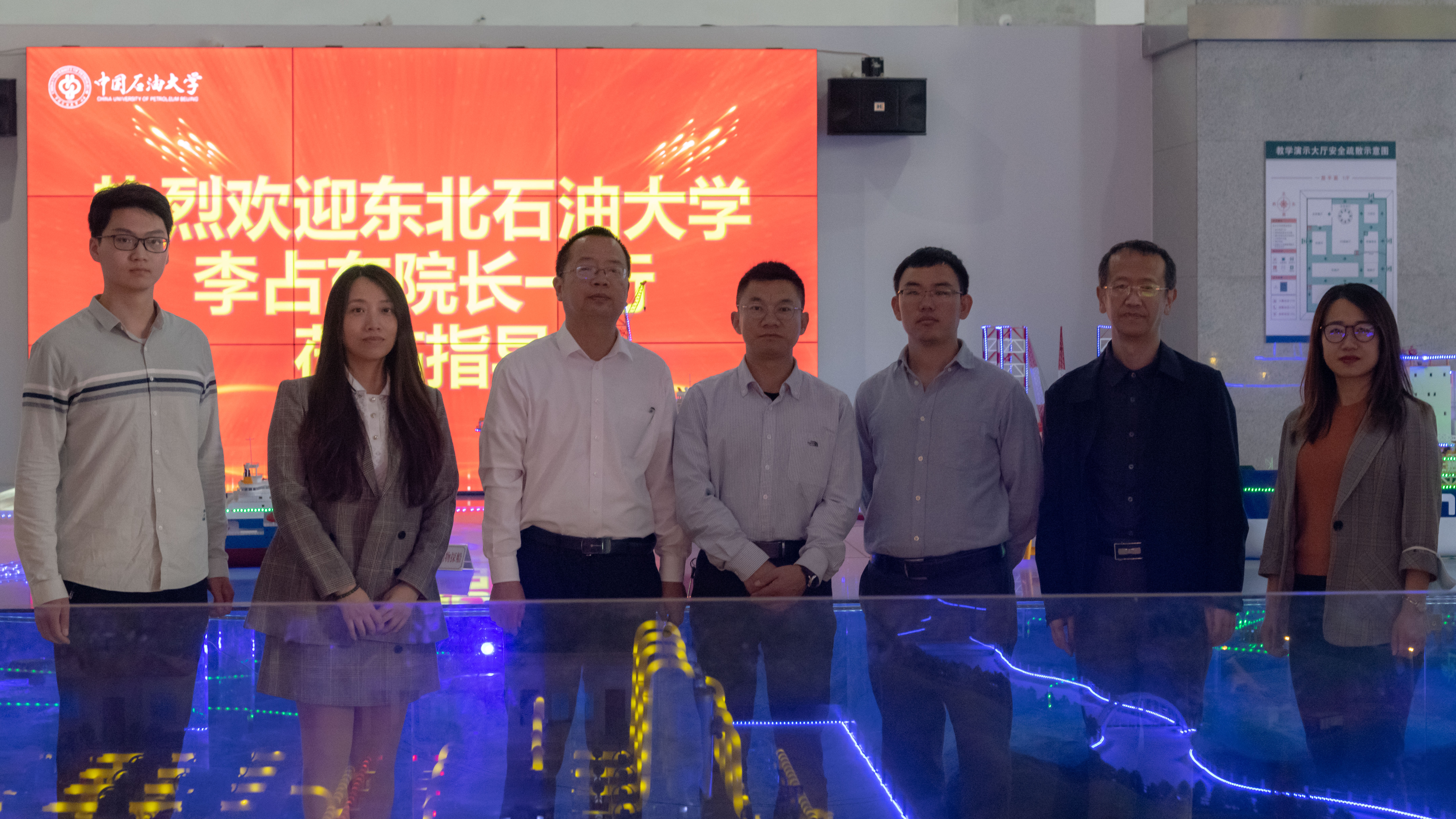 67df6f13157b4236a0c820b85b24ac60.jpg 67df6f13157b4236a0c820b85b24ac60.jpg