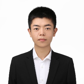 穿着西装的男人 描述已自动生成