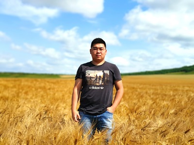 79b28ce82f75484c9f486f363672db62.jpg 石油工程学院+李佳峻+生活照.jpg